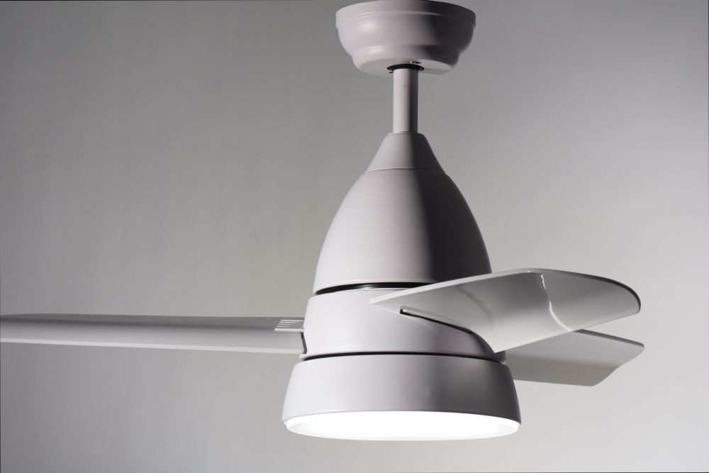 Ventilador 3 Aspas 6 Vel Fción Invierno Led 24W-3 Tonos Control Remoto