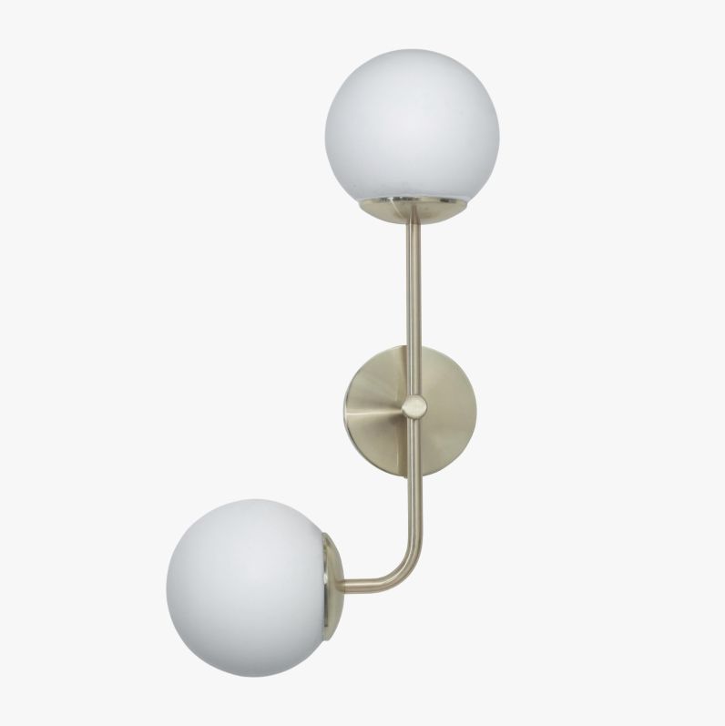 Aplique Doble Curvo Con Globo Opal Satinado Lamp 220V E27 7W